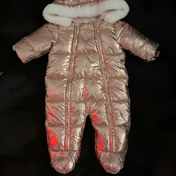 Brand: Guess
Size: 0/3m 
Condition: Like New 
Color: Metallic Pink - Picture 1 of 2